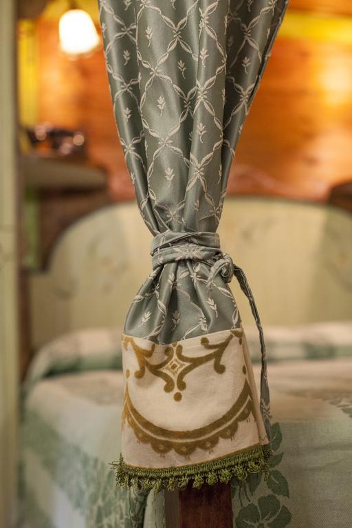 Hotel Villino Della Flanella Μόντενα Δωμάτιο φωτογραφία