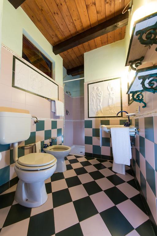 Hotel Villino Della Flanella Μόντενα Δωμάτιο φωτογραφία